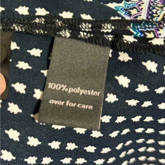 THE LIMITED - XL Women’s Paisley Print Long Sleeve Button-Up Collared Blouse. - Picture 5 of 7